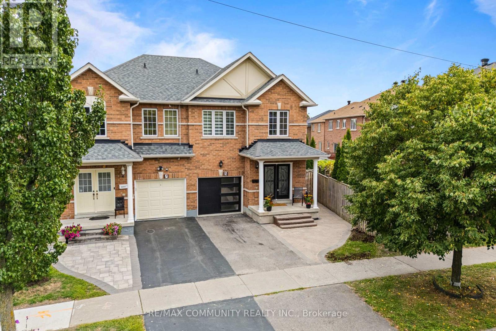 5 White Heather Blvd, Toronto, ON M1V 0A6