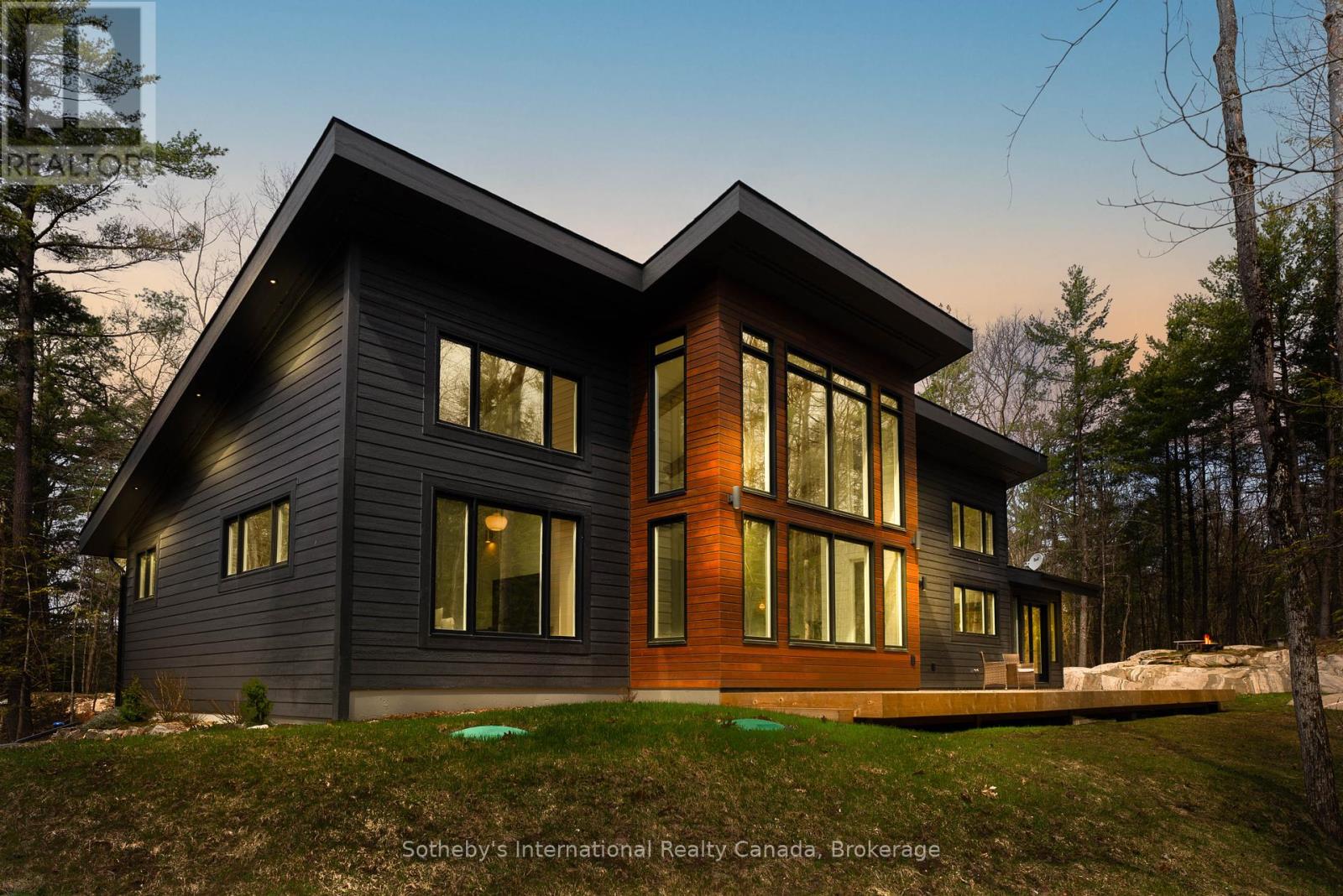 1532 Southwood Rd, Gravenhurst, ON P0E 1G0