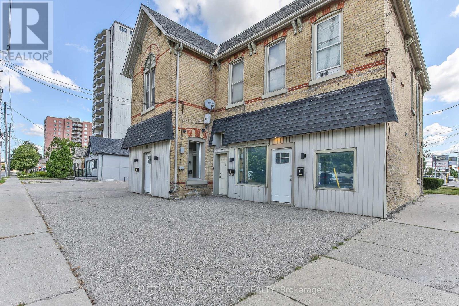 330 Burwell St, London, ON N6B 2V9