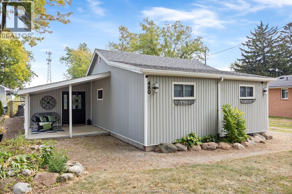480 Sydenham St, Essex, ON N0R 1G0