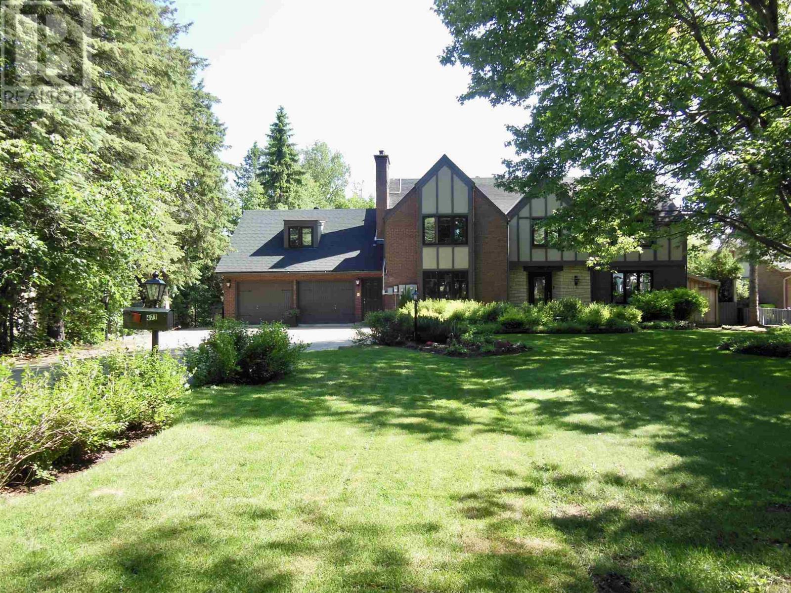 471 Macdonald Ave, Sault Ste. Marie, ON P6B 1H8