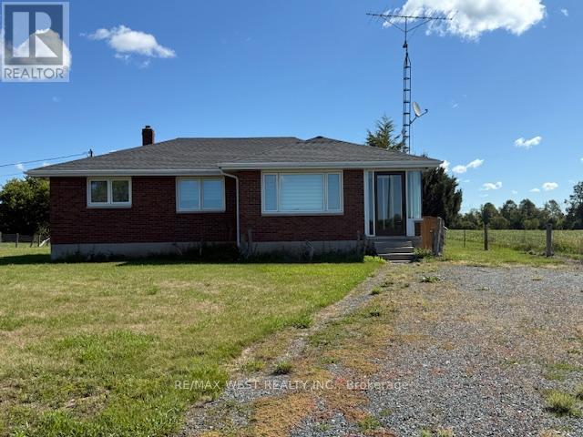 68 Declair Rd, Tweed, ON K0K 2K0