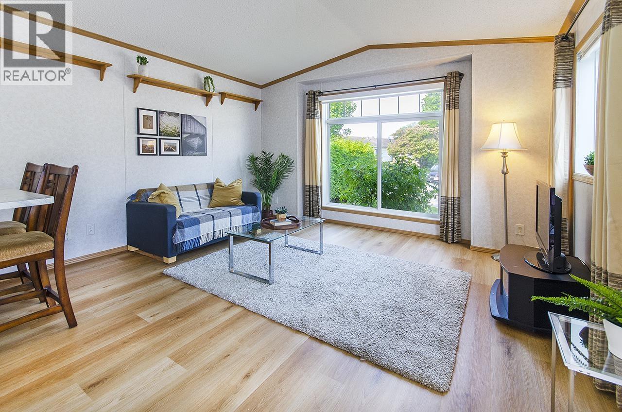 222 Tyee Dr, West Vancouver, BC V7P 1C7