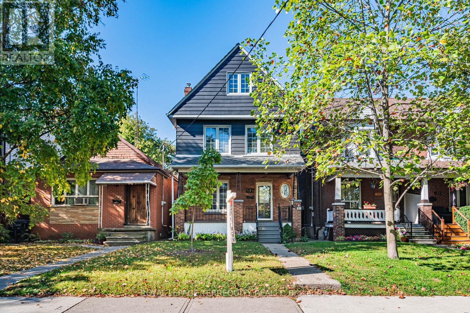 578 Durie St, Toronto, ON M6S 3H1