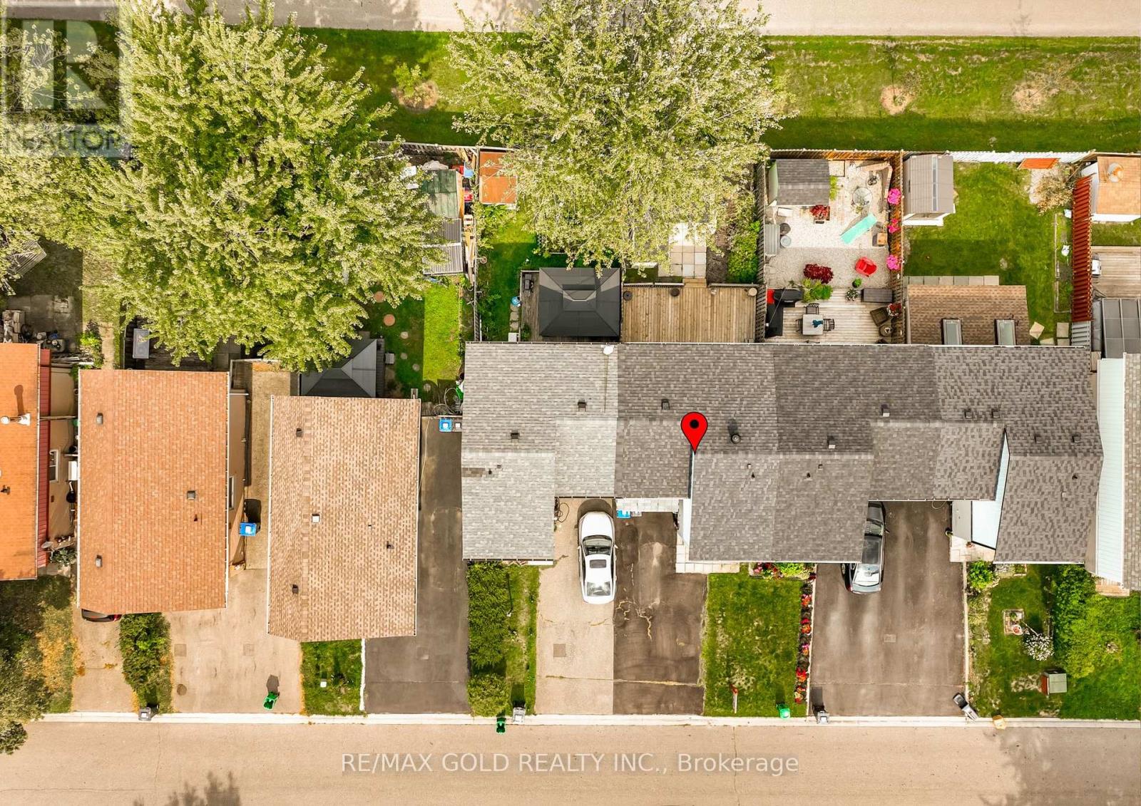 9 Gladstone Sq, Brampton, ON L6S 2H5