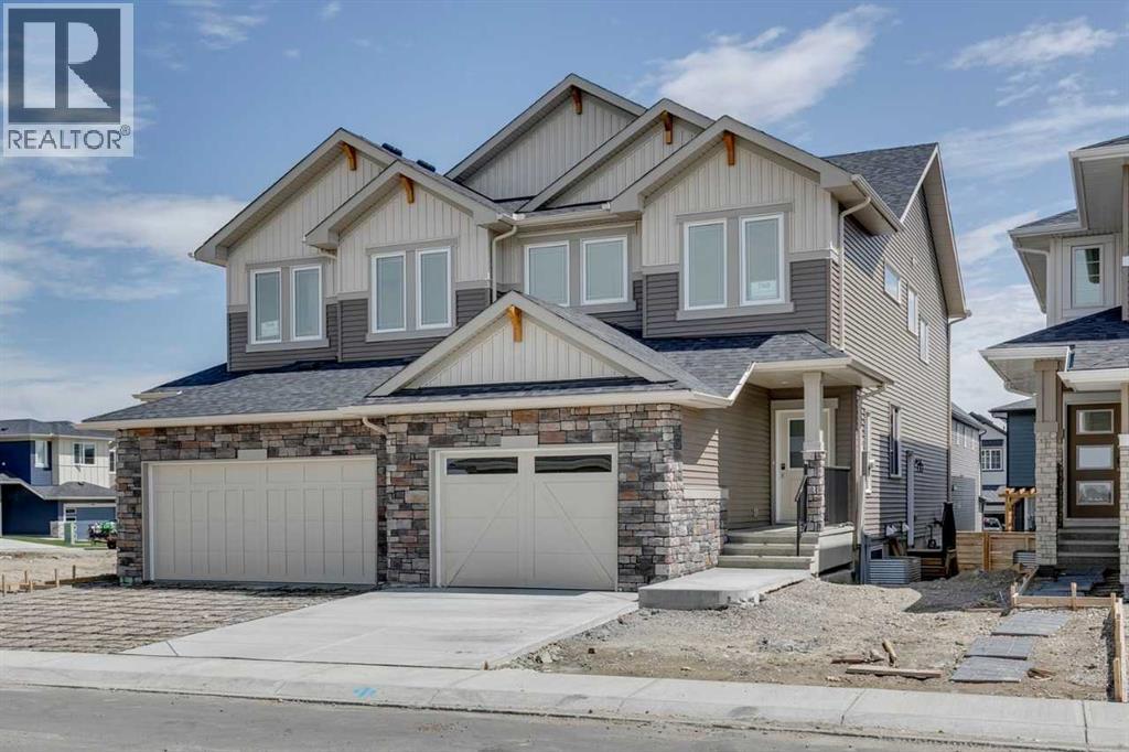 760 Langley Ter SE, Airdrie, AB T4A 3R1