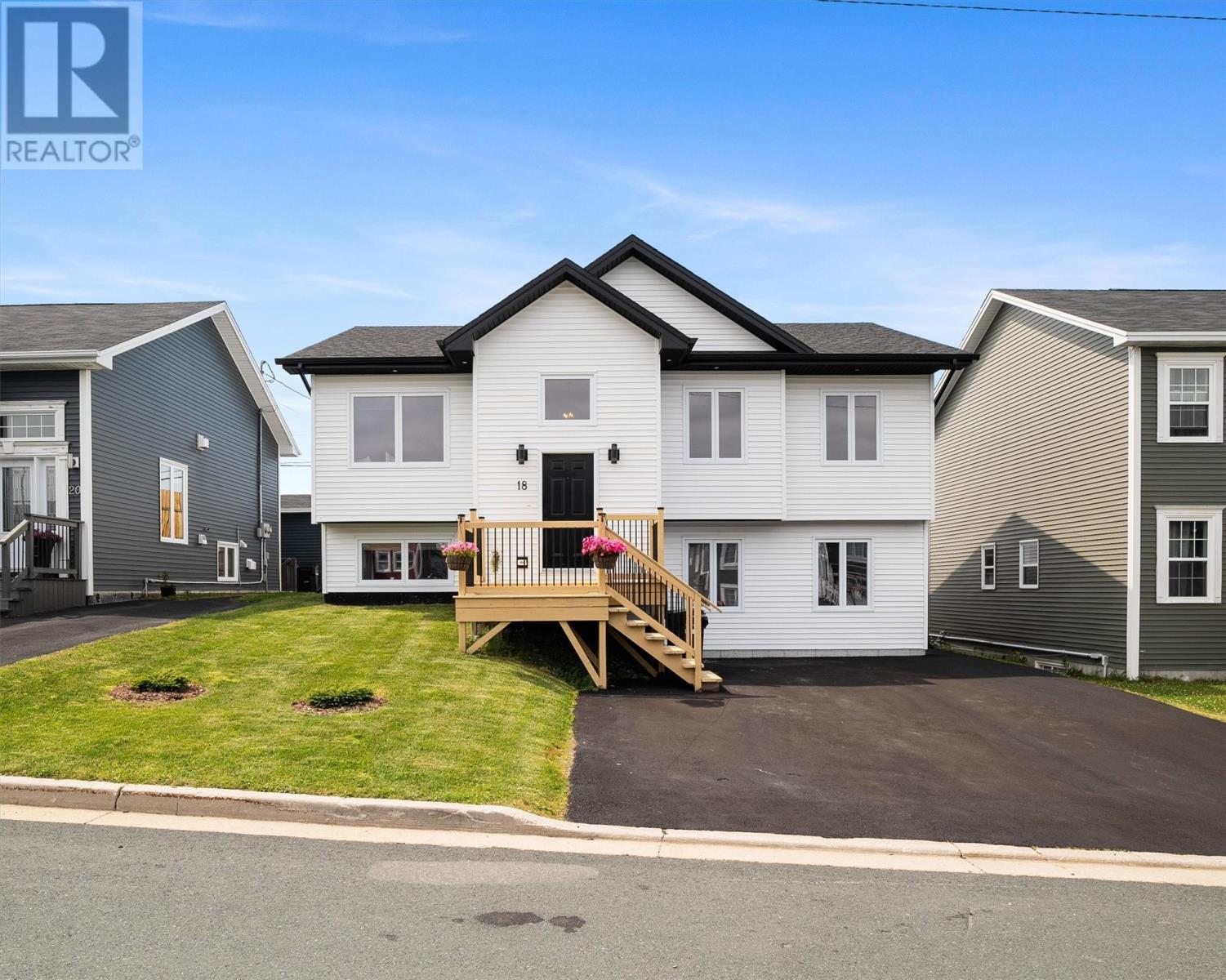 18 Caravelle Pl, St. John's, NL A1A 0N4