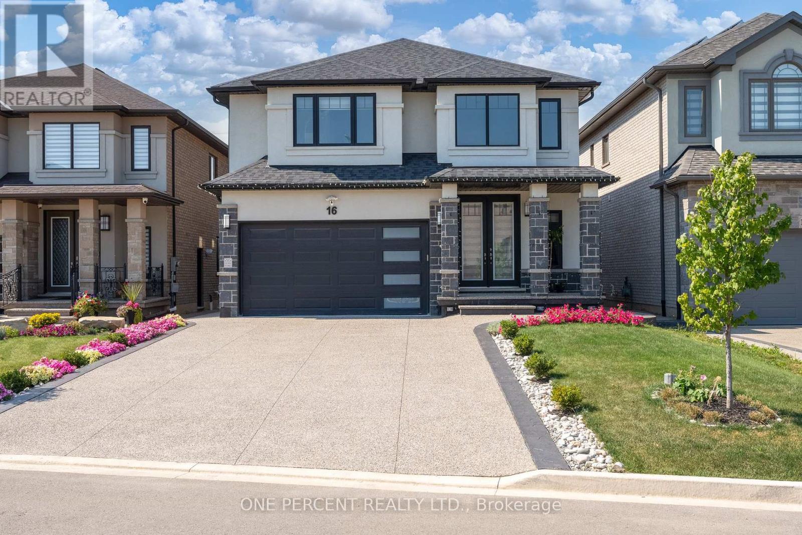 16 Eringate Ct, Hamilton Stoney Creek Mountain, ON L8J 0L7