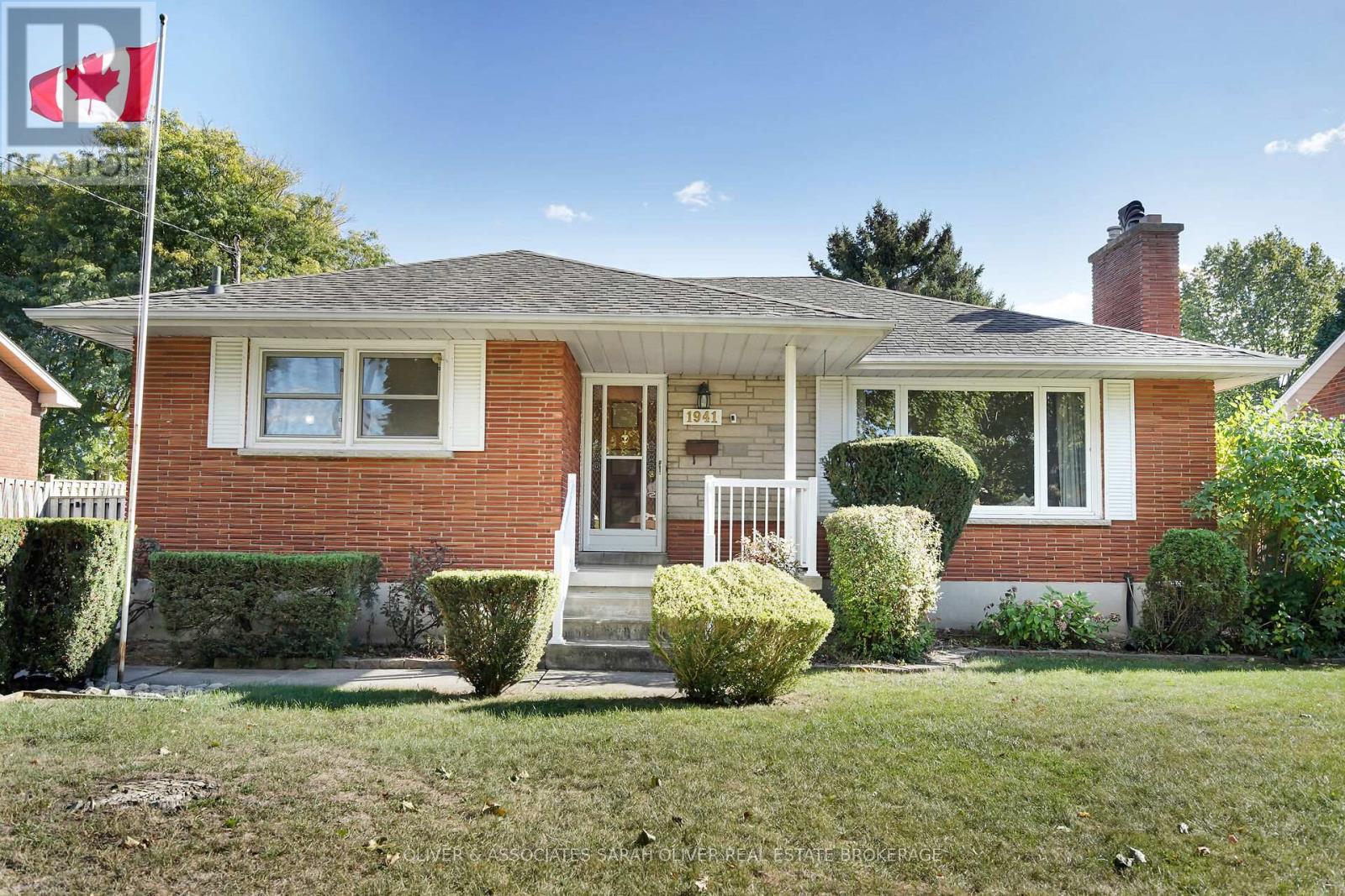 1941 Royal Cres, London, ON N5V 1N6
