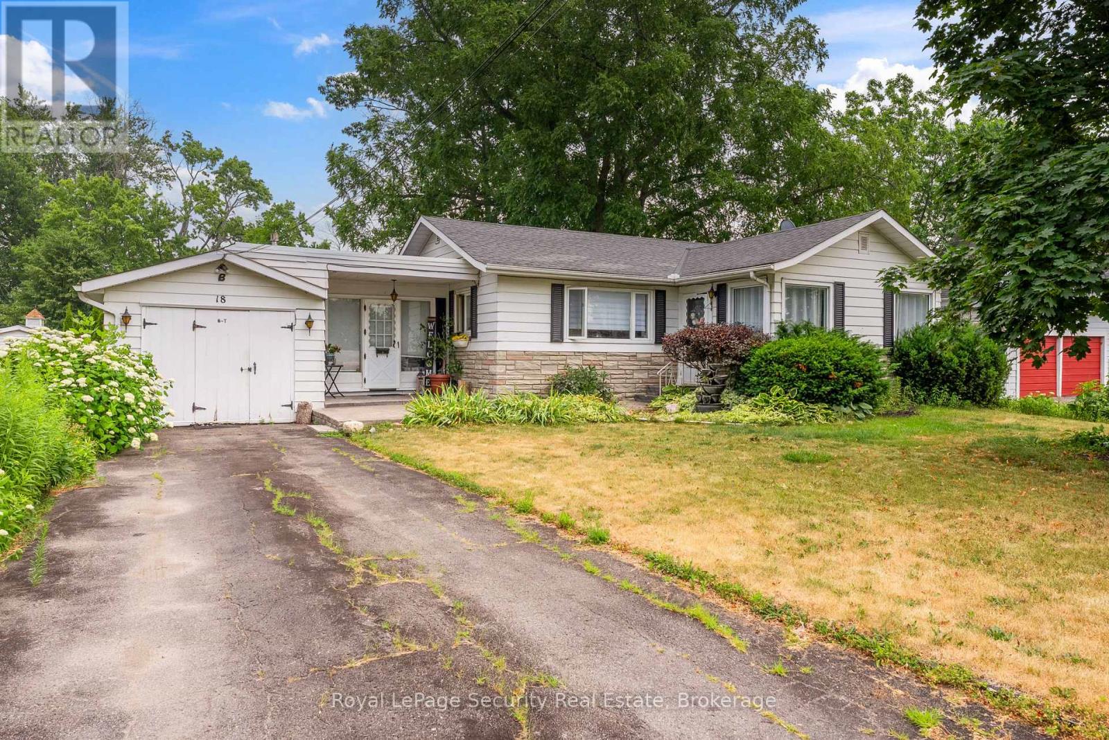 18 Ashley St, Belleville, ON K0K 2B0