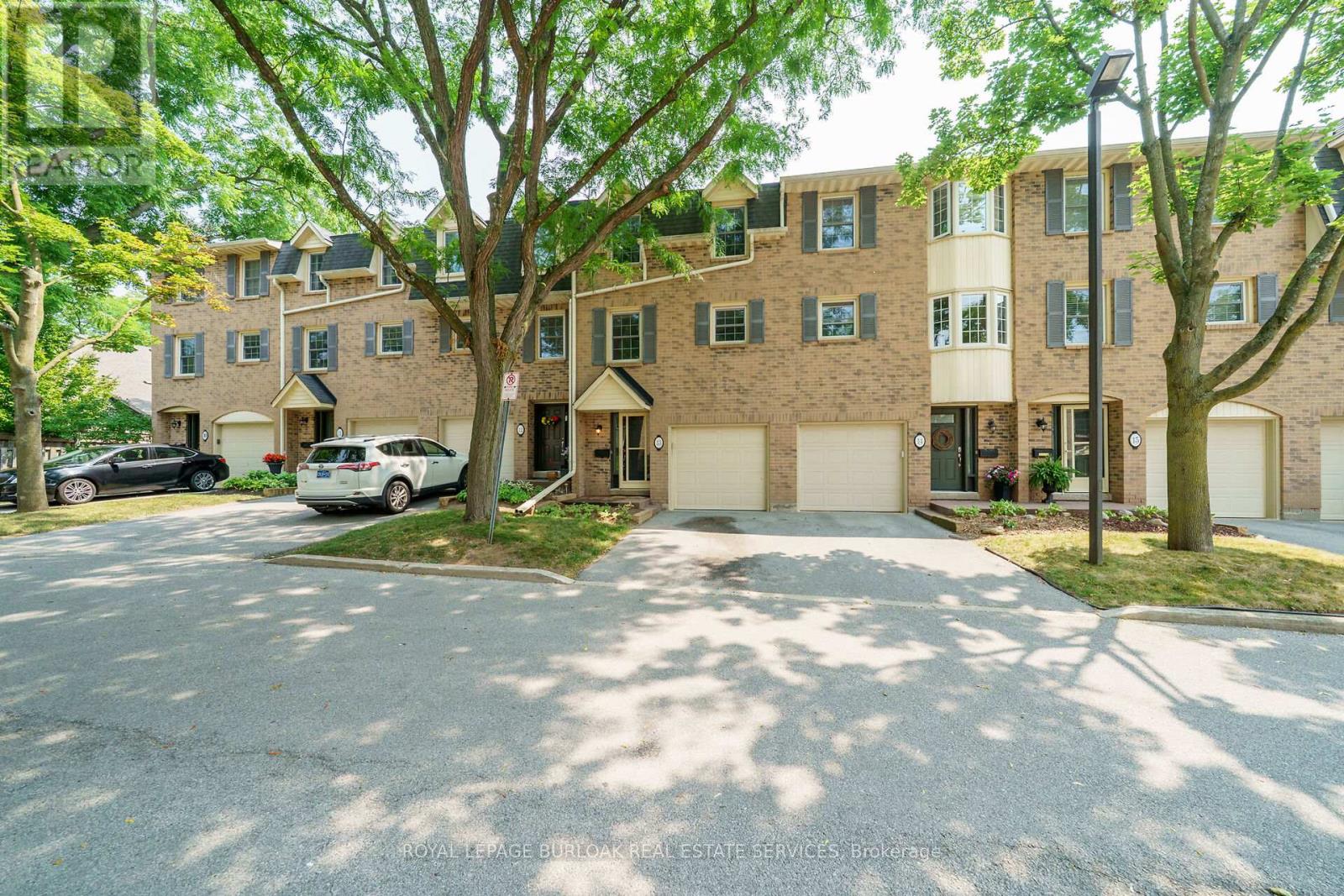 13 1351 Ontario St, Burlington, ON L7S 1E9