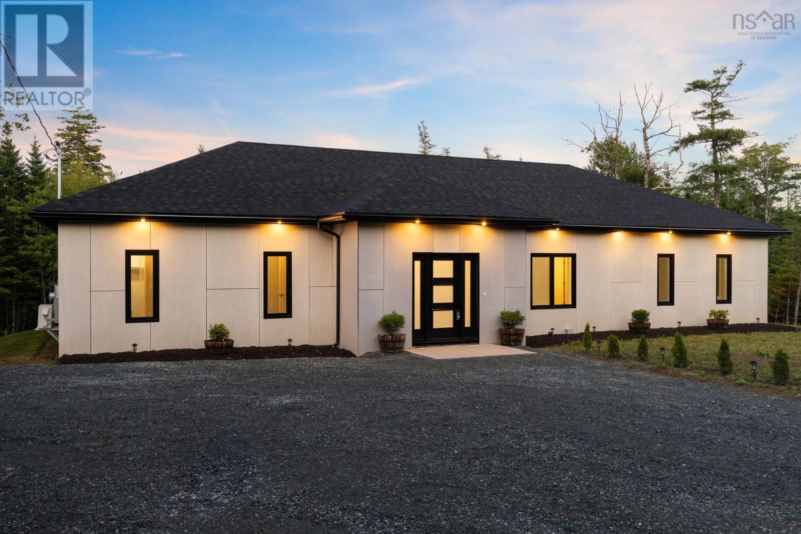 114 Brookside Dr, Brookside, NS B3T 1S2