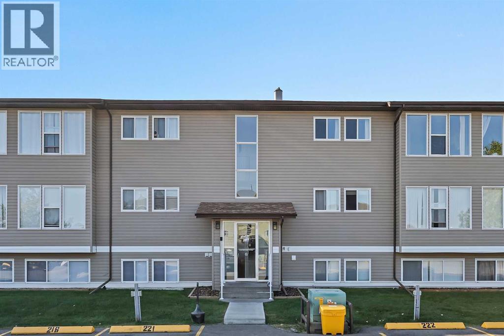 101 Big Hill Way Se Unit 224, Airdrie, AB T4A 1Z7