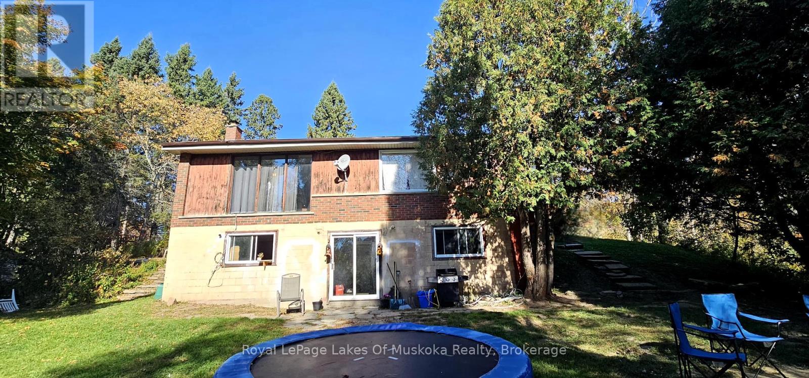 171 Fairyview Dr, Huntsville, ON P1H 1C1
