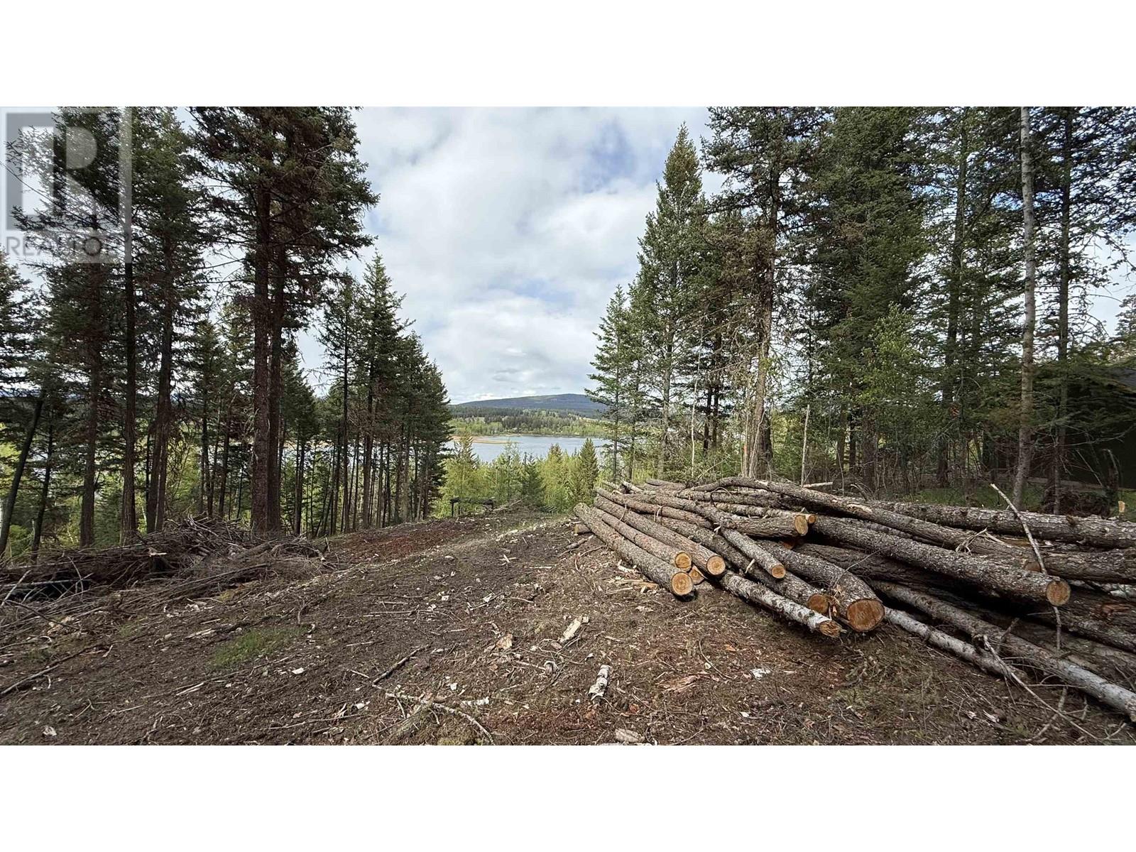 5259 Mackay Crescent, 108 Mile Ranch, BC V0K 2Z0