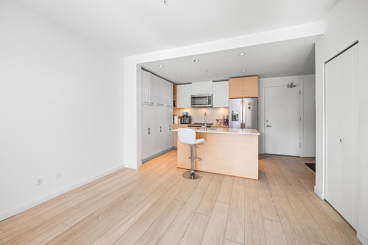 10603 140 Street Unit 314, Surrey, BC V3T 0M8