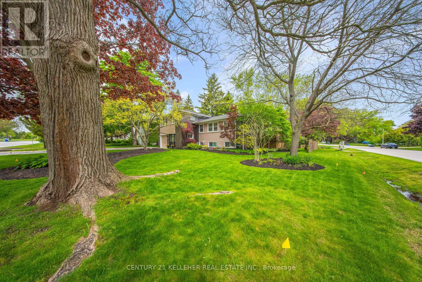 183 Westminster Dr, Oakville, ON L6L 4H8