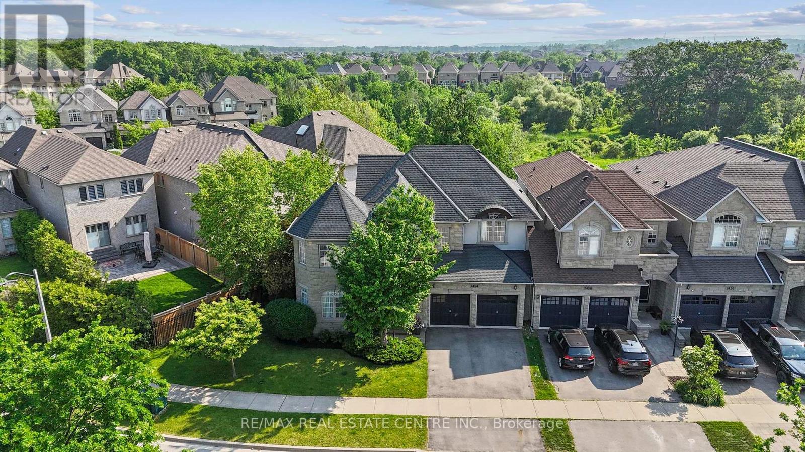 2454 Springforest Dr, Oakville, ON L6M 0A1