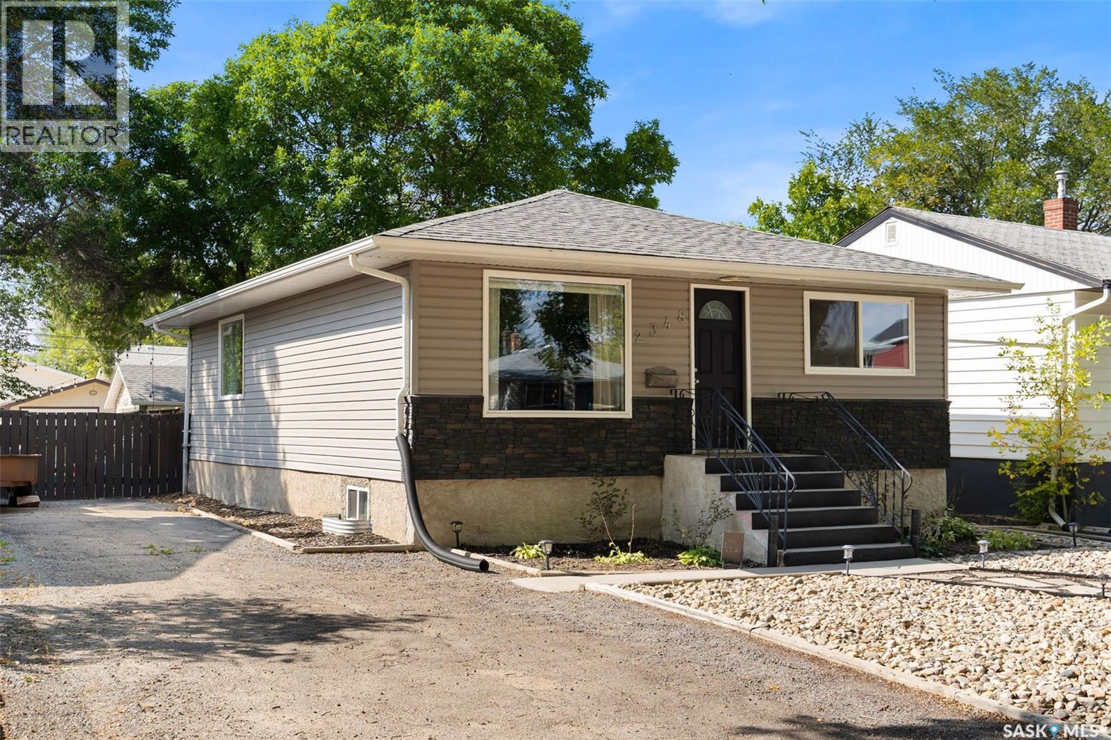 2348 Francis St, Regina, SK S4N 2P7