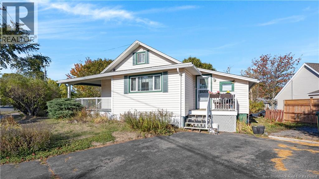 13 Gorman Ave, Saint John, NB E2K 2V9