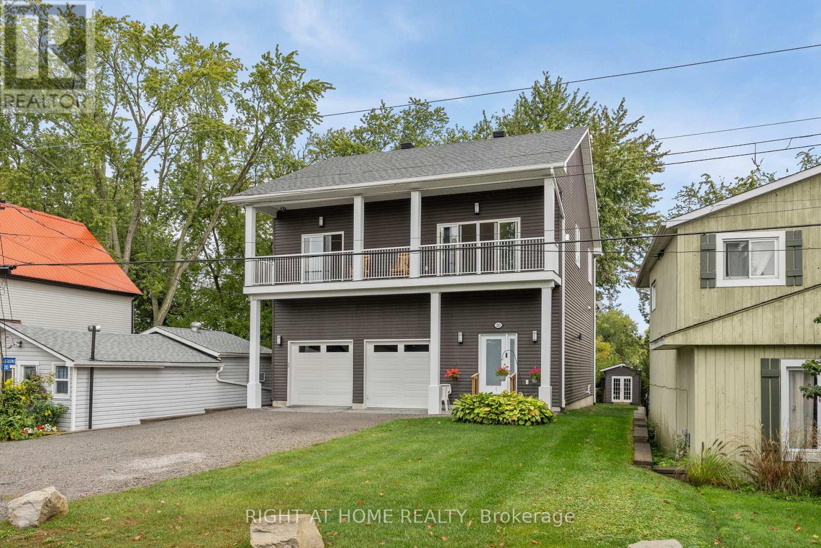 283 Platten Blvd, Scugog, ON L9L 1B4