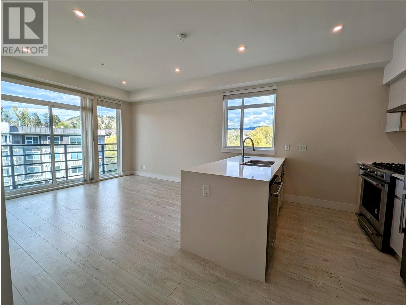 1925 Enterprise Way Unit 403, Kelowna, BC V1Y 4P7