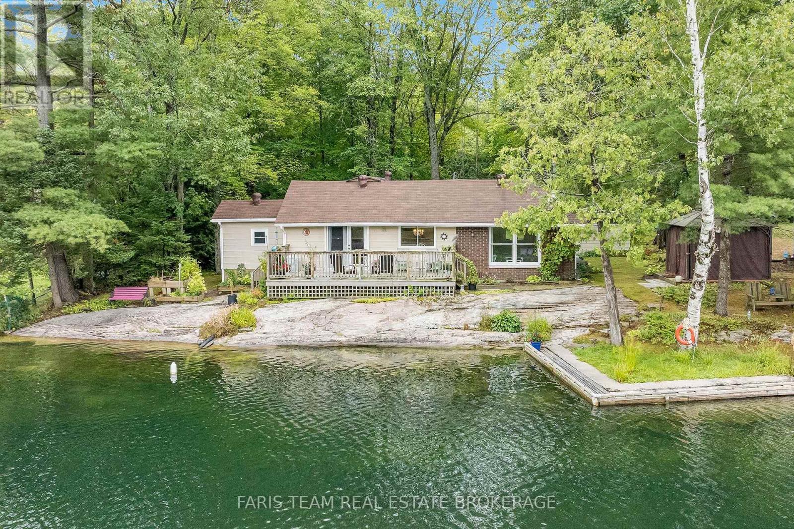 8060 Oakridge Dr, Ramara, ON L0K 2B0
