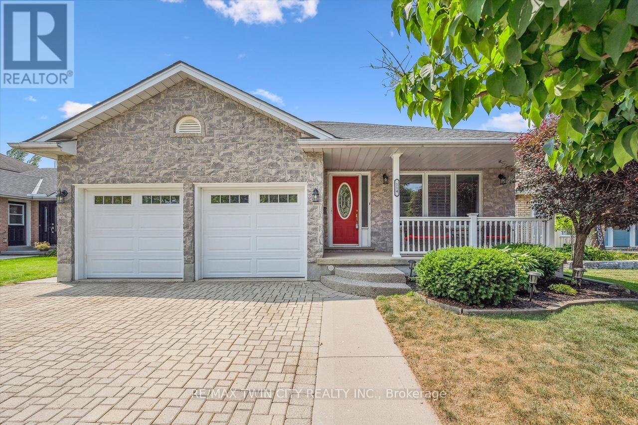 114 Delavan Dr, Cambridge, ON N1S 4S3