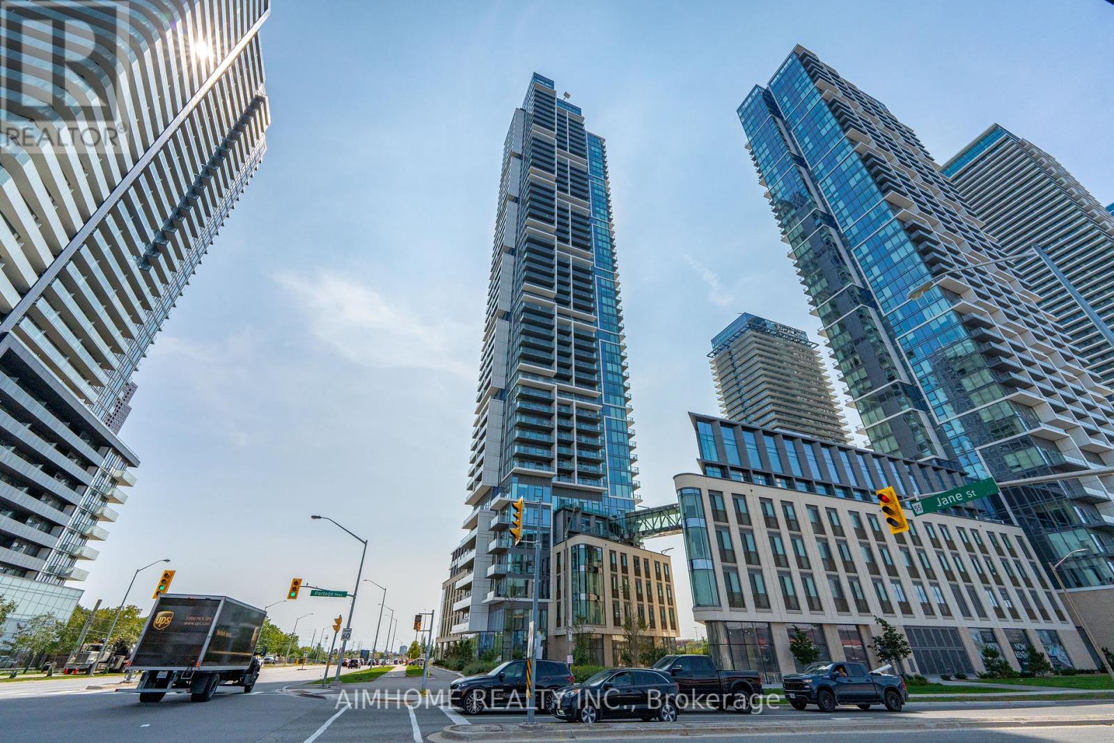 5005 7890 Jane St, Vaughan, ON L4K 0K9