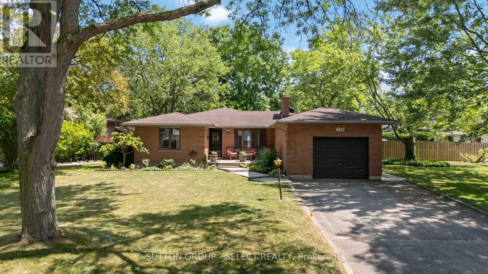 770 Galloway Cres, London, ON N6J 2Y7
