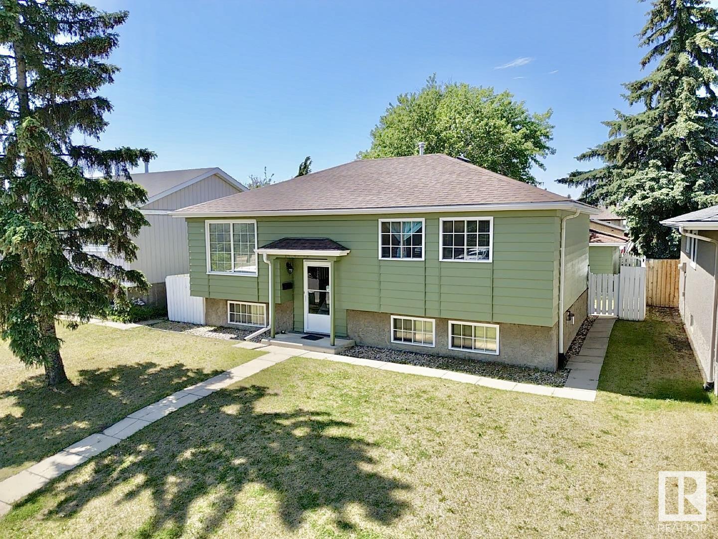 23 St Nw Unit 14240, Edmonton, AB T5Y 1E8