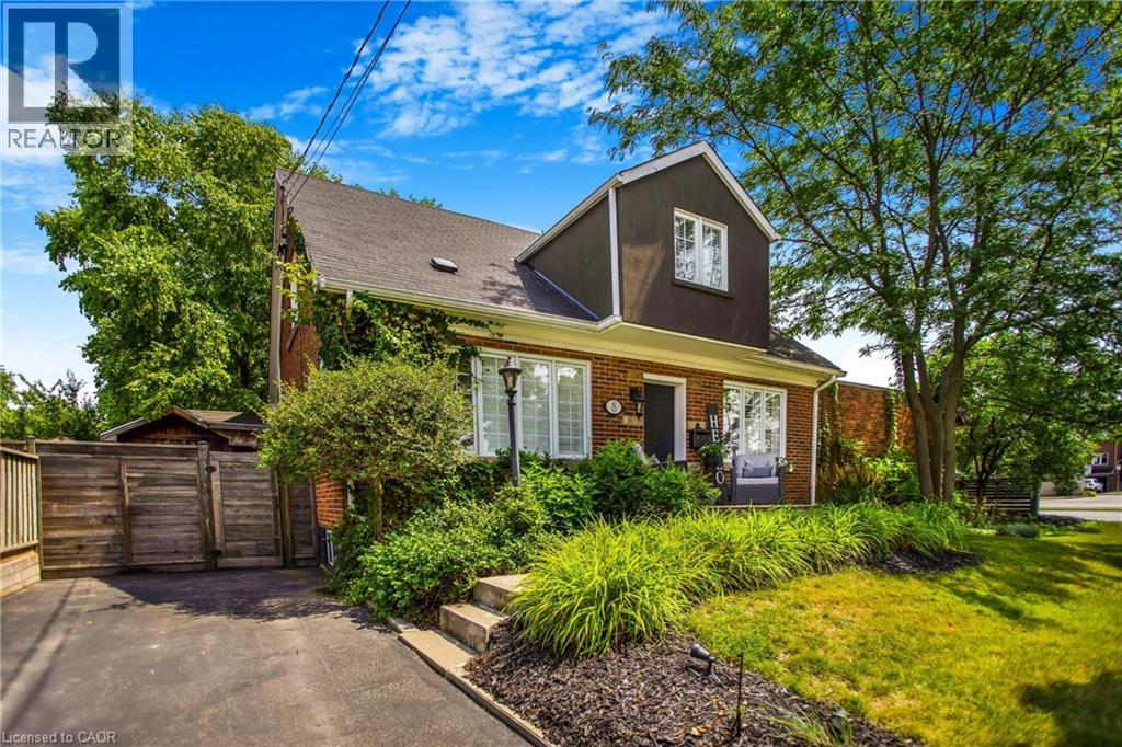 8 Warwick Rd, Hamilton, ON L8E 1Y3