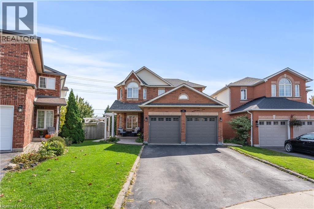 20 Pentland Rd, Hamilton, ON L0R 2H5