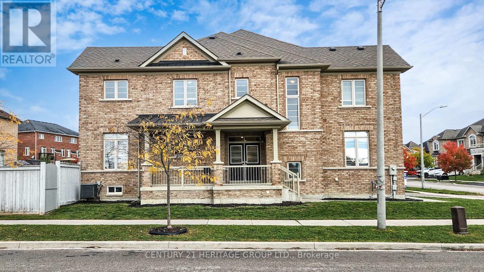 68 Barrow Ave, Bradford West Gwillimbury, ON L3Z 0W1