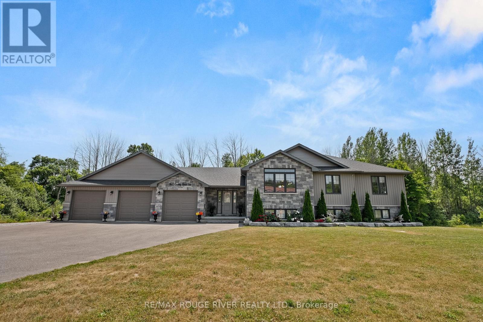 9633 County Road 2, Hamilton, ON K9A 4J8