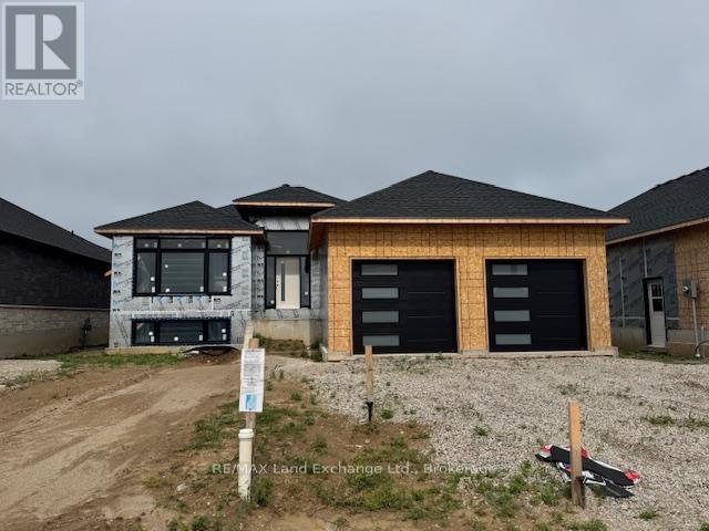 296 Ridge St, Saugeen Shores, ON N0H 2C3