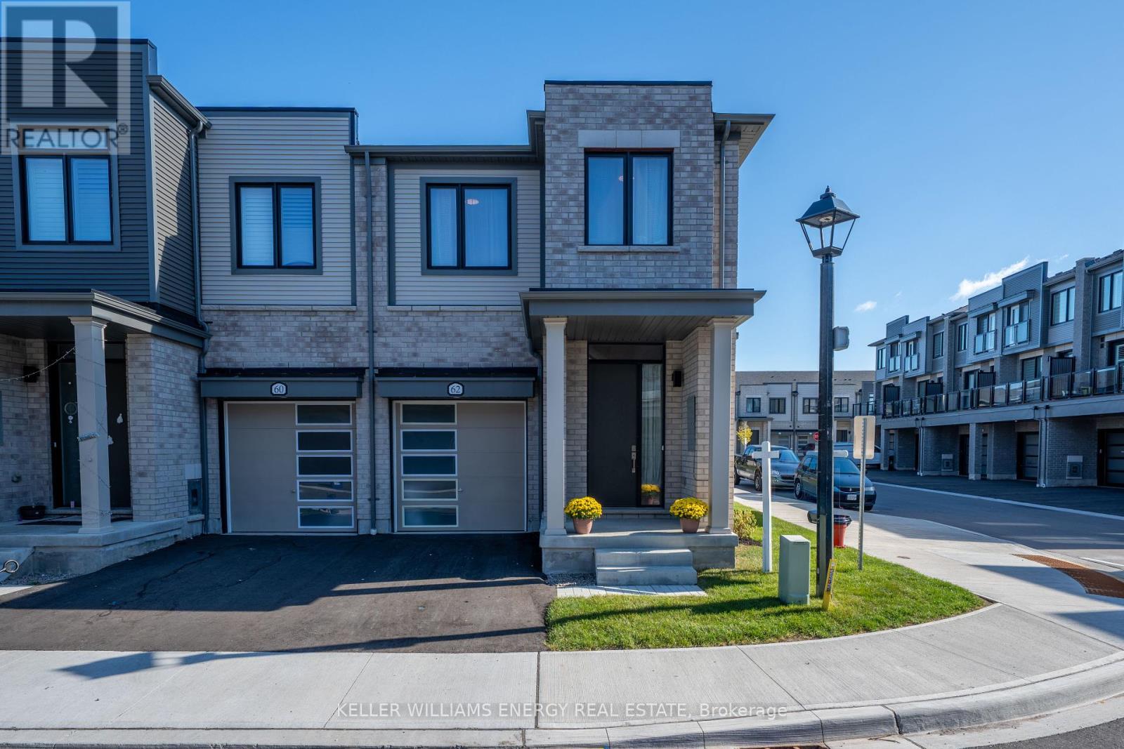 62 Sorbara Way, Whitby Brooklin, ON L1M 0M4