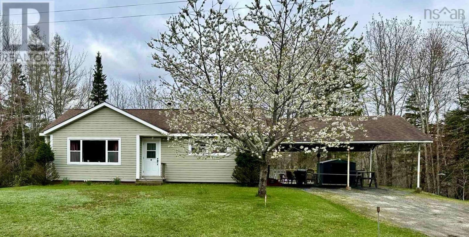 115 School Rd, Blockhouse, NS B0J 1E0