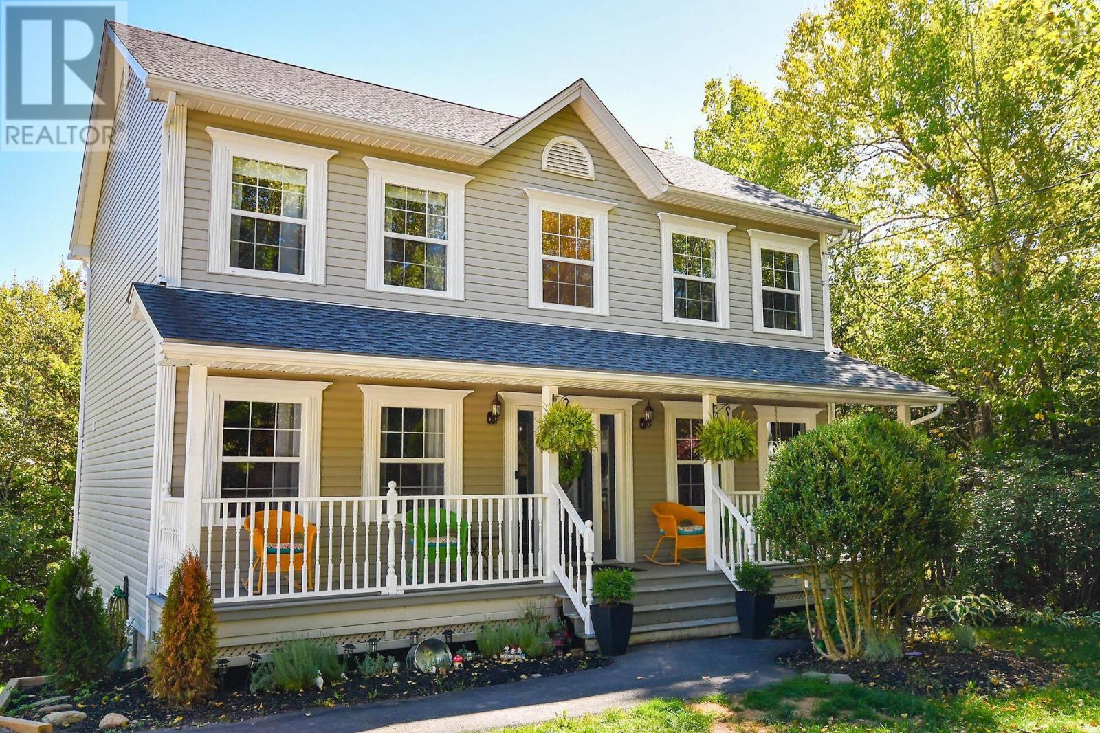 53 Rivendale Dr, Beaver Bank, NS B4G 1B6