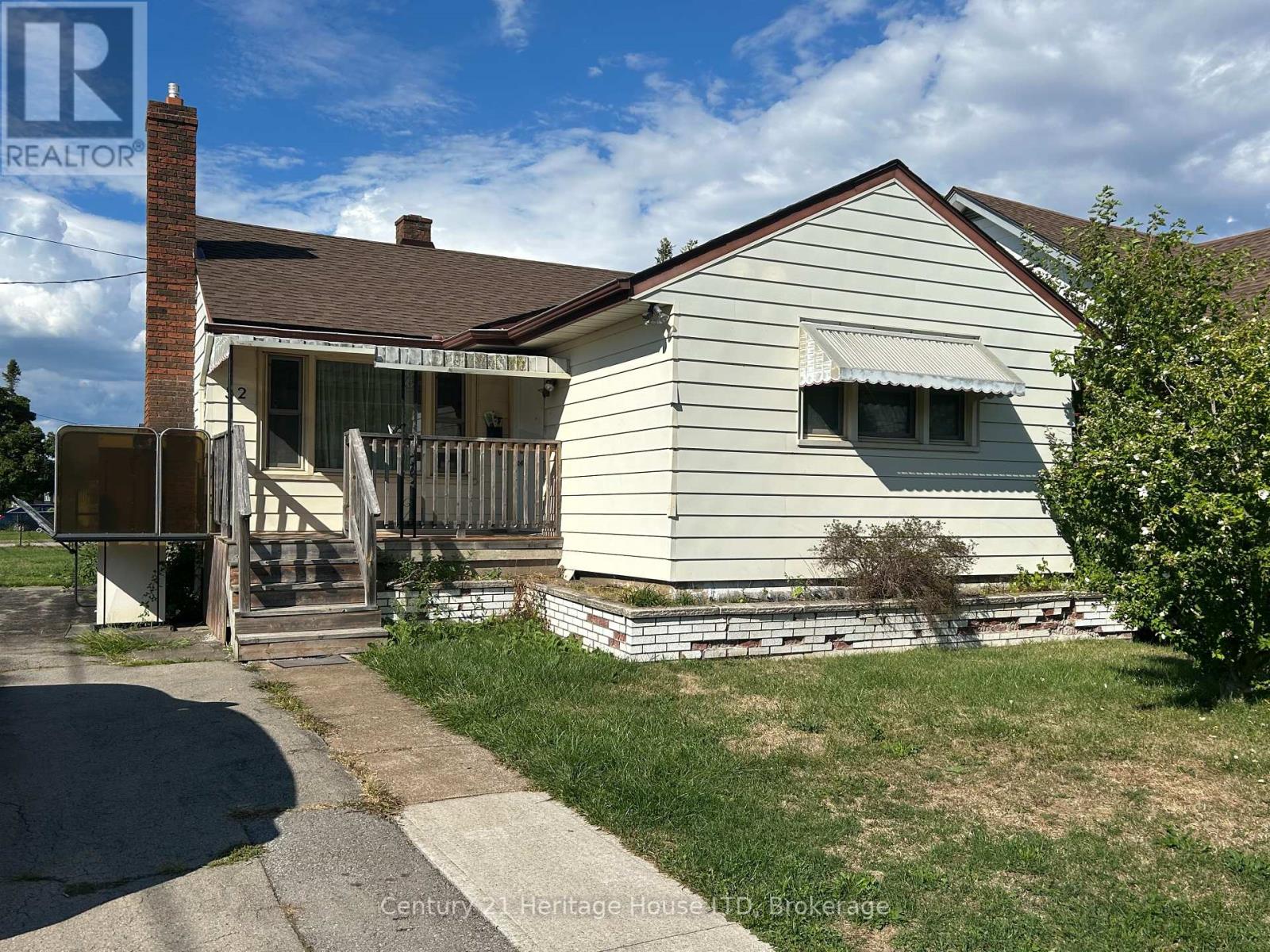 52 Catherine St, Fort Erie, ON L2A 2G9