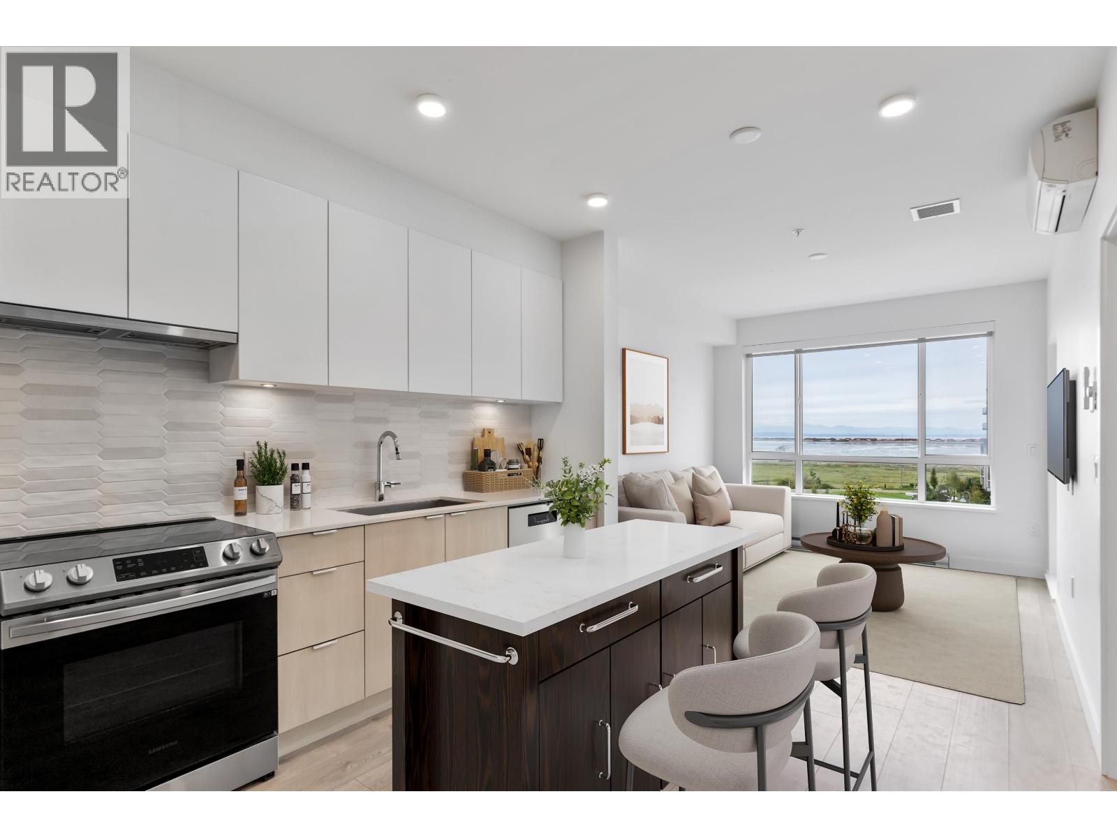2499 Rabbit Drive Unit 418, Tsawwassen, BC V4M 0G4