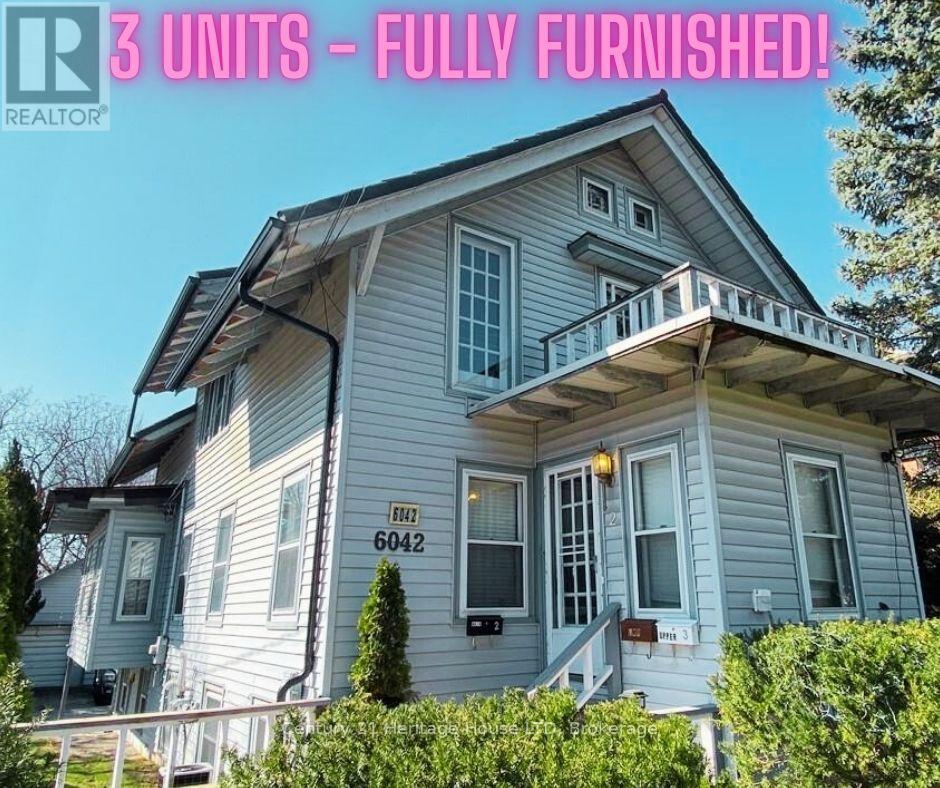 6042 Culp St, Niagara Falls, ON L2G 2B7