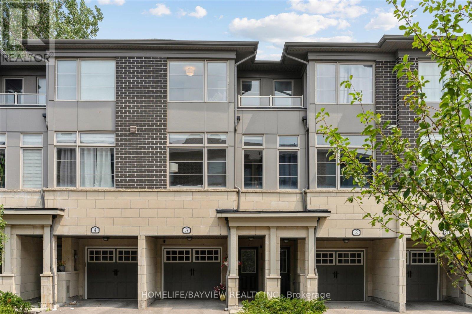 3 384 Arctic Red Dr, Oshawa, ON L1L 0M5