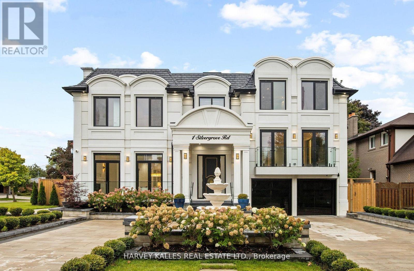 1 Silvergrove Rd, Toronto, ON M2L 2N5