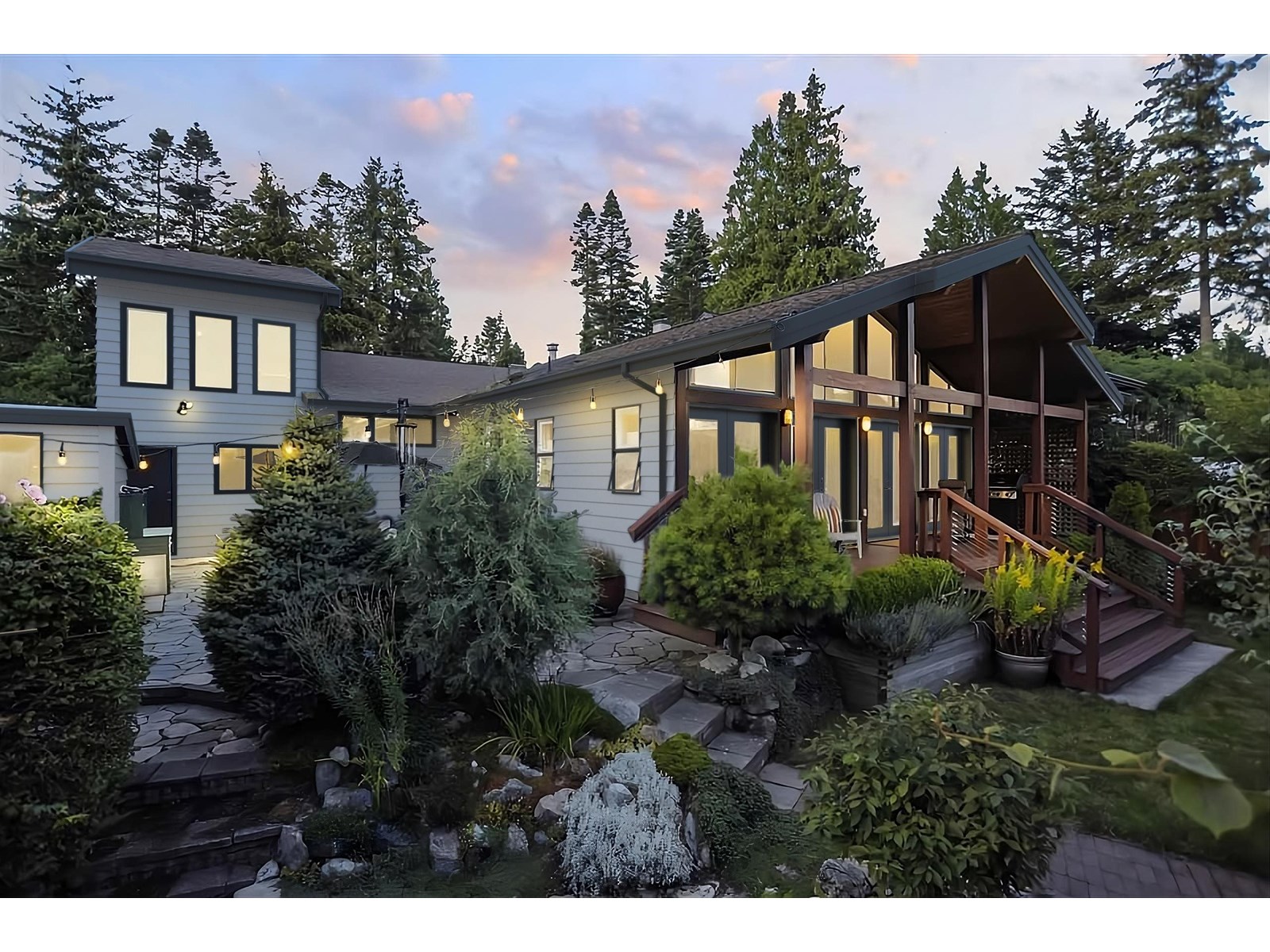 14 Avenue Unit 13044, Surrey, BC V4A 1G3