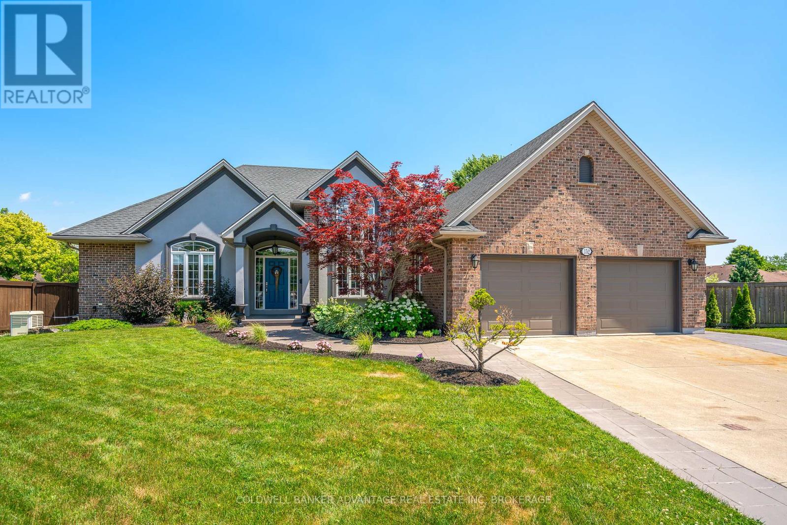 152 Redwood Ct, Welland, ON L3C 3G6