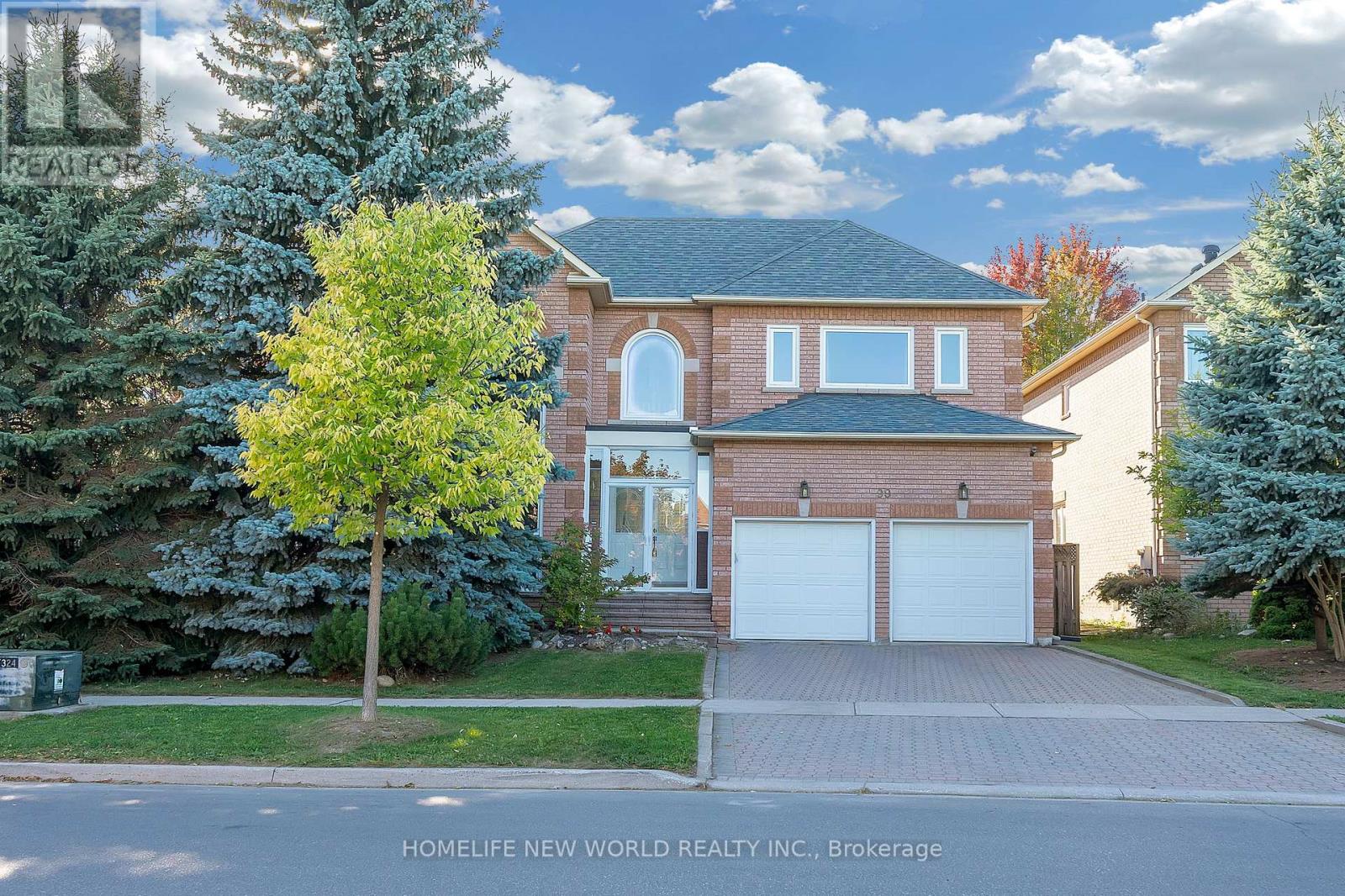 99 Clarendon Dr, Richmond Hill, ON L4B 3W5