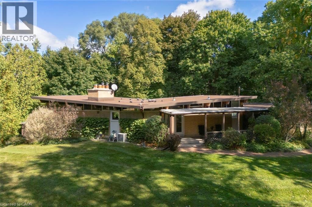 1441 Mineral Springs Rd, Hamilton, ON L9H 5E3
