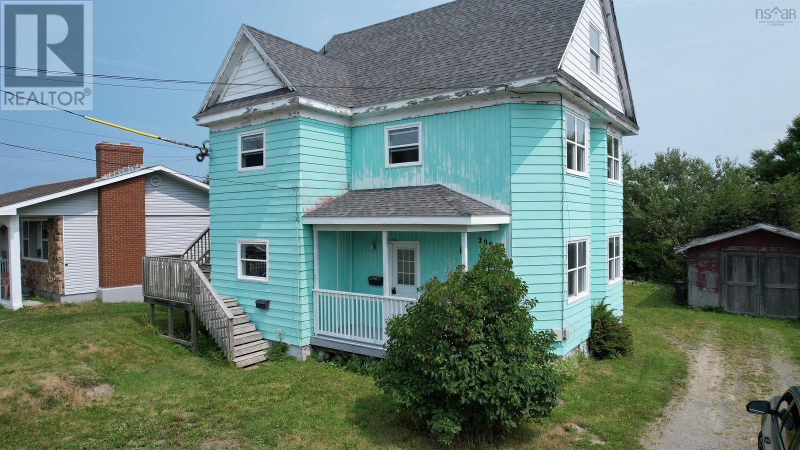 209 South St, Glace Bay, NS B1A 1W1