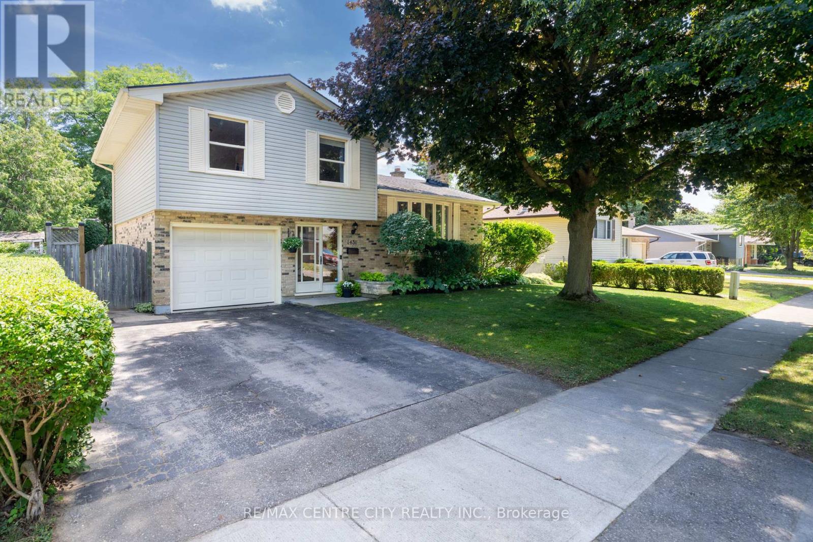 1431 Stoneybrook Cres, London, ON N5X 1C3